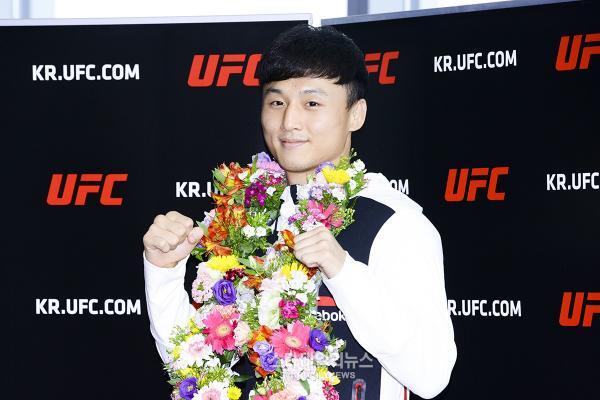 [S영상] 최두호, '챔피언이 목표, 피 끓는 경기하겠다' (UFC) - 스타데일리뉴스