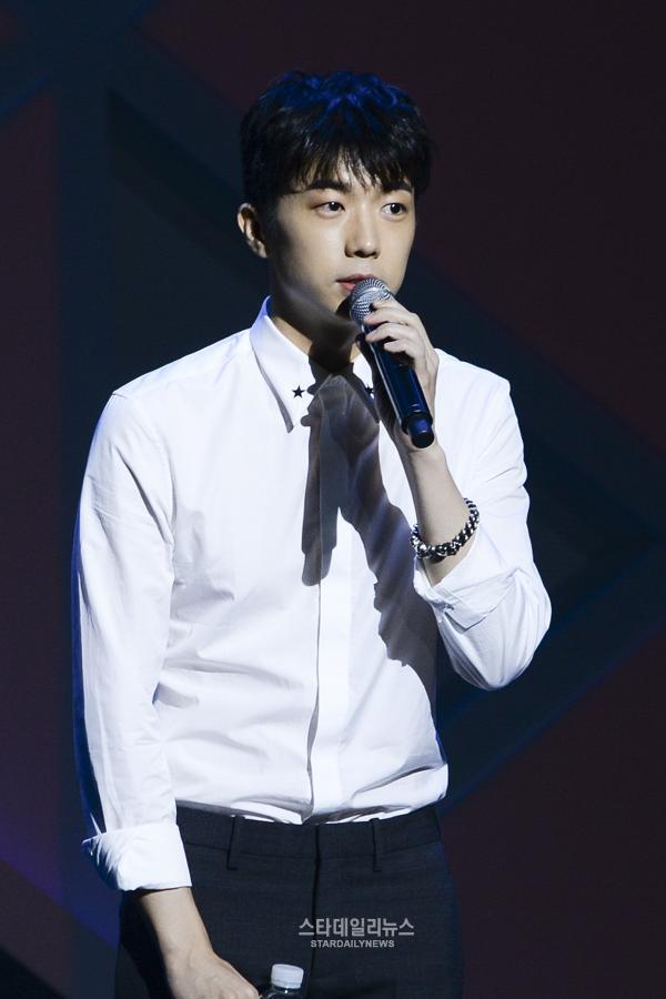 2PM 장우영, 오는 7월 입대한다... 조용히 입대하길 원해 - 스타데일리뉴스