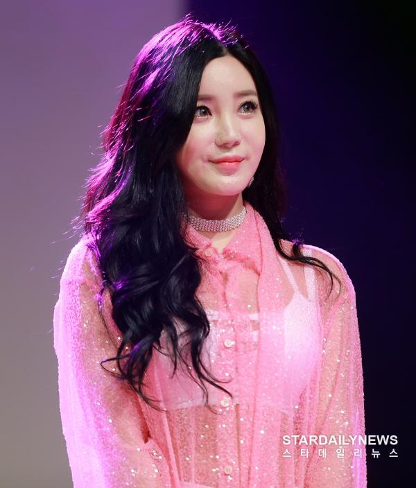 레이샤 고은, '몰카' 영상, 악의적 유출... 노이즈마케팅 NO :: 스타데일리뉴스 레이샤 고은, '몰카' 영상, 악의적 유출... 노이즈마케팅 No :: 스타데일리뉴스