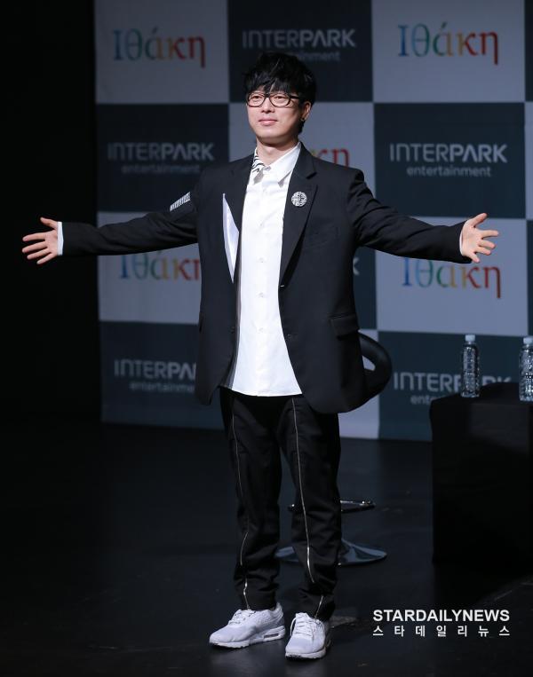 [S종합] 하현우, 국카스텐과 결 다른 솔로 앨범 발매 “내게 있어 힐링이자 정화작용” - 스타데일리뉴스