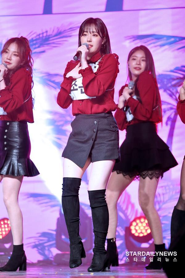 [S포토] 메이위시 소은, '눈부신 미모로~' (쇼업) :: 스타데일리뉴스