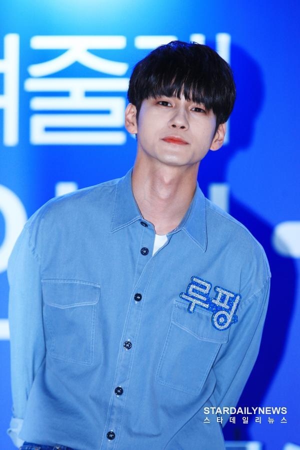 [S포토] 옹성우, '깐옹 비주얼' (팬사인회) - 스타데일리뉴스