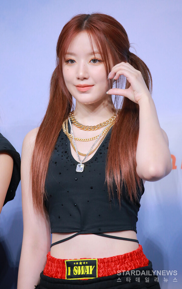 [S포토] (여자)아이들 슈화, '점점 하얘지는 슈화' (가요대전 SUMMER) - 스타데일리뉴스