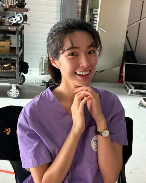 배우 하영, 개성 강한 연기로 주목…신작 출연 기대감 상승 - 스타데일리뉴스