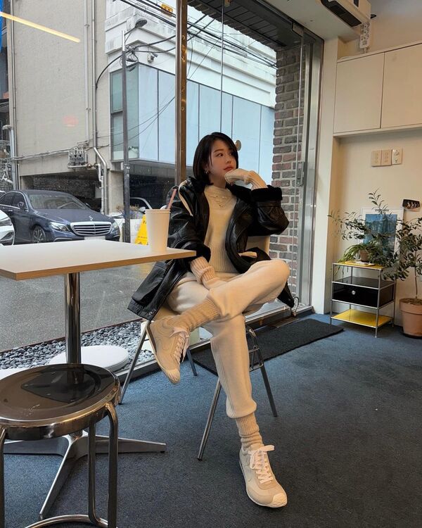 장다아, 겨울 감성 가득한 SNS 사진 공개 우아한 매력 발산 - 스타데일리뉴스