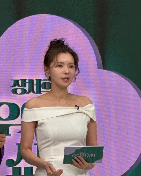 장서희, 쇼호스트로 변신…홈쇼핑 '우~와한 쇼' 진행 - 스타데일리뉴스