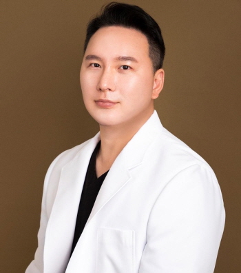 청담 셀리닉의원 김건우 원장
