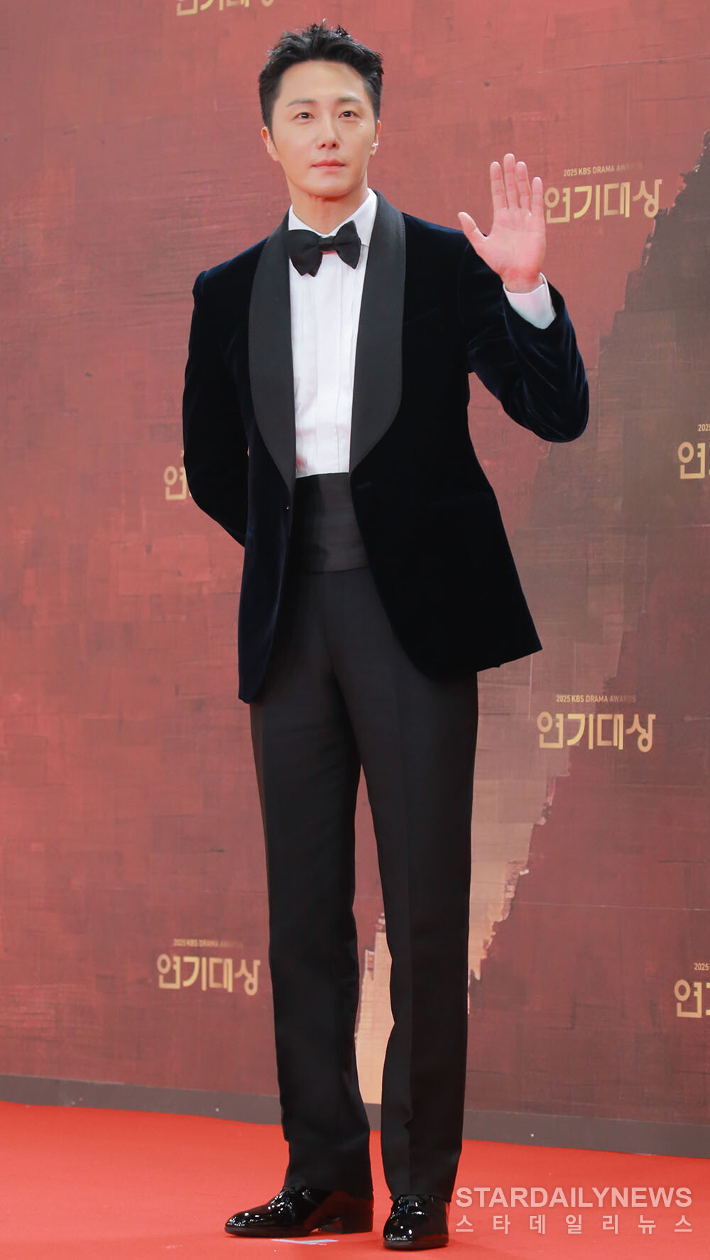 [S포토] 정일우, '은오야 내가 왔다' (2025 KBS 연기대상) - 스타데일리뉴스