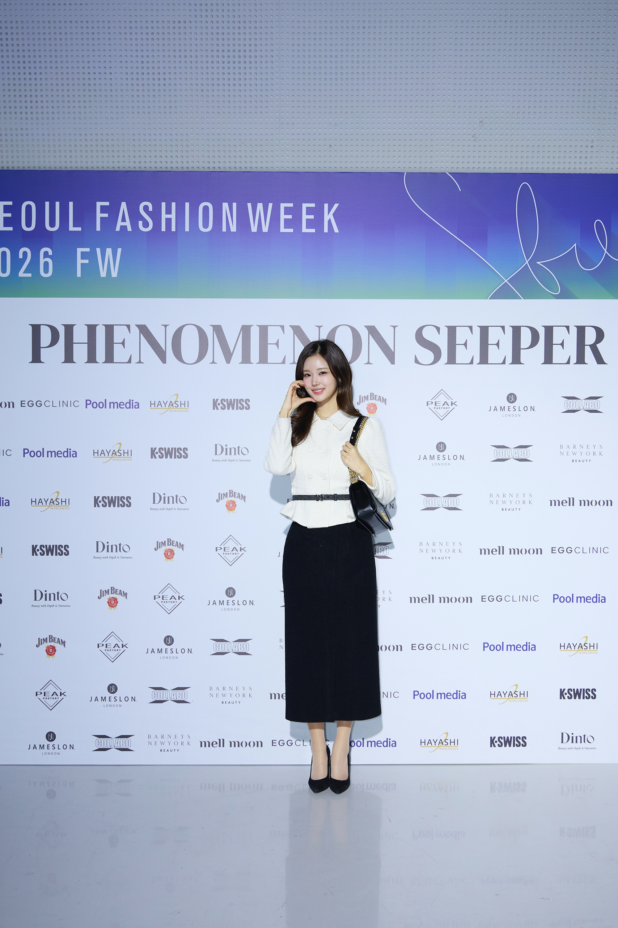 [포토] 미스코리아 진 정연우, ‘2026 F/W 서울패션위크 페노메논시퍼 컬렉션 쇼' 참석해 자리 빛내 - 스타데일리뉴스