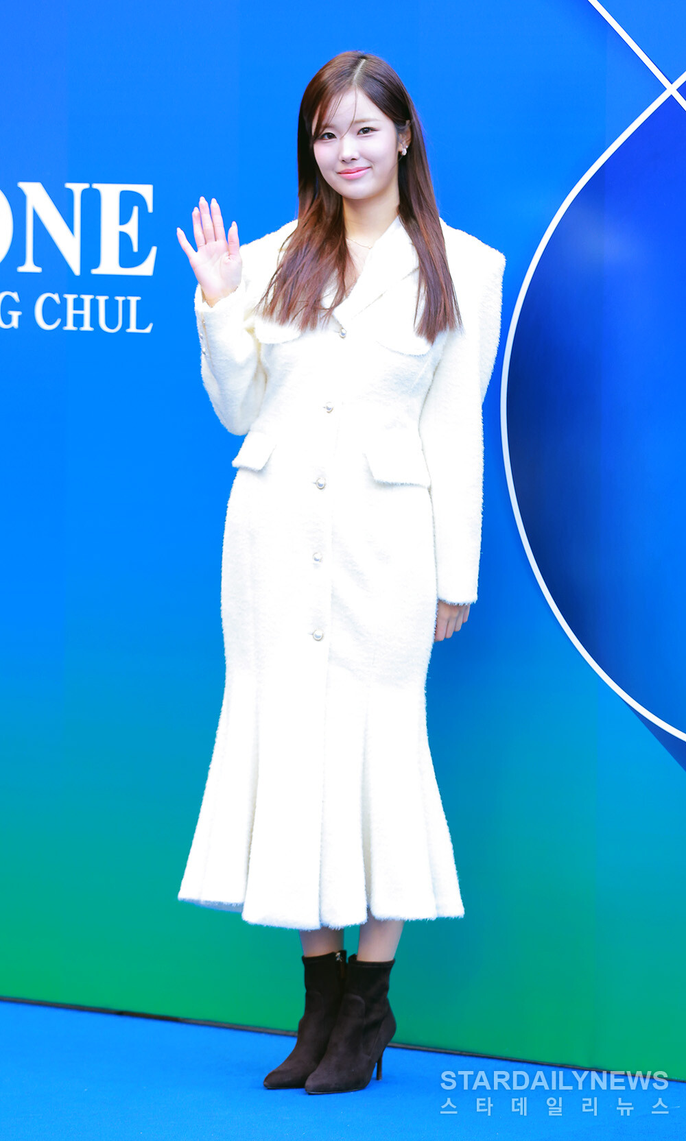 [S포토] 정연우, '추위 속에 빛나는 예쁨' (2026 F/W 서울패션위크) - 스타데일리뉴스