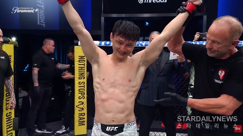 [UFC] 최두호, 화려한 귀환… 산투스 TKO 제압하며 3연승 - 스타데일리뉴스