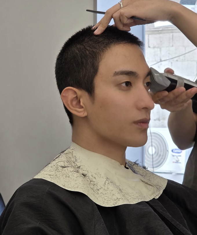 세븐틴 도겸, 8일 육군 현역 입대…여섯 번째 군백기 시작