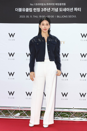 [S포토] 배우 김정민, '러블리한 배우 품격~' (W클럽) - 뉴스 썸네일 이미지