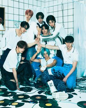 <b>스트레이</b>키즈, '樂-STAR'로 프랑스음반협회(SNEP) <b>골드 인증</b> 획득