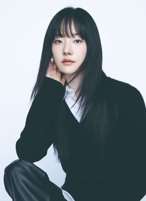 <b>채원빈</b>, <b>그리메상 최우수여자연기자상</b> 수상