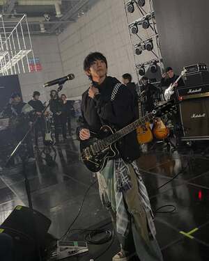 [트렌드피플 32위] 이승윤, 더 글로우 2025 완벽 장악 - 뉴스 썸네일 이미지