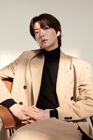<b>안재현</b>, <b>먹방</b> 버라이어티에서 새로운 매력 선보인다