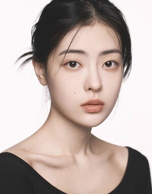 <b>배강희</b>, <b>하이지음</b>스튜디오와 <b>전속계약</b> 체결