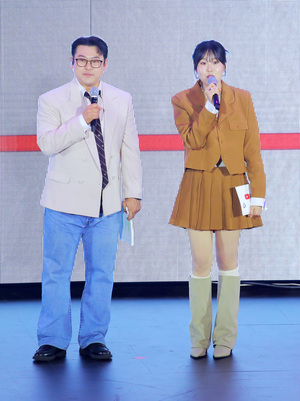 [S포토] 이선민-엄지윤, '오늘의 MC들'
