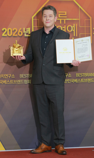 [S포토] 조이 알브라이트, '타란~'