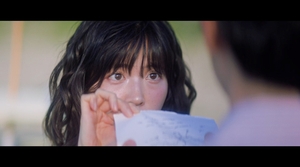 AKMU ‘소문의 낙원’ 하지수, 조정석 신곡 M/V 여주인공 출연