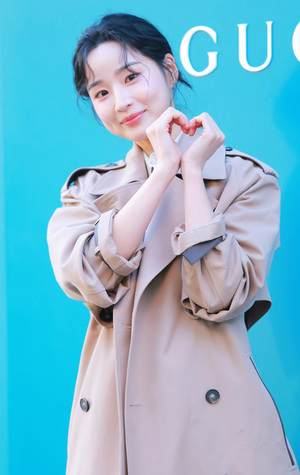 [S포토] 방효린, '귀여운 하트'