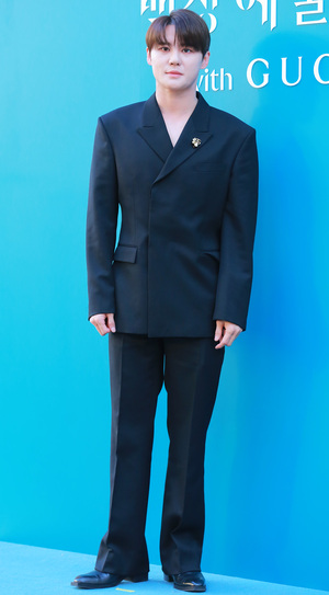 [S포토] 김준수, '셔츠 따위 생략'