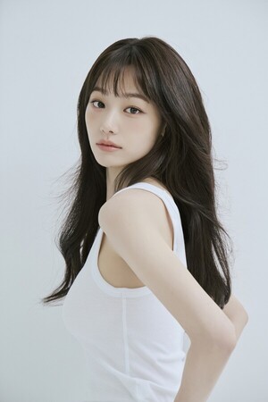 동아오츠카, 오로나민C 새 모델로 배우 강미나 낙점