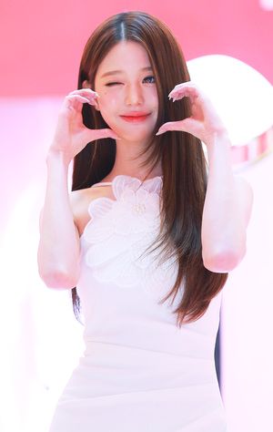 [S포토] 아이브 장원영, '윙꾸'