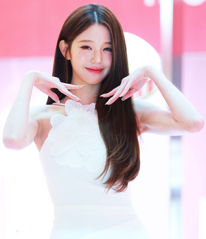 [S포토] 아이브 장원영, '타란~'