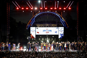 [UFC] 백악관서 새 역사 노리는 페레이라… 최초 3체급 챔피언까지 단 1승