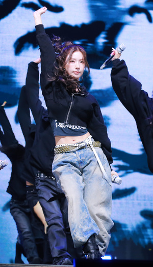 [S포토] 아이들 미연, '휘리릭'