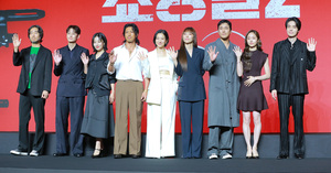 [S포토] 이권 감독-오카다 마사키-현리-김민-정윤하-금해나-조한선-김혜준-이동욱, '22일 만나요'